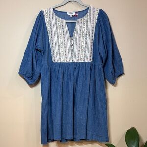 Hayden Crinkle Chambray Dress with Cream Embroidered Bodice, M